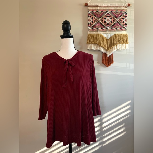 ModCloth 2X 3/4 sleeve shirt in maroon (fits smaller) with cute bow EUC B60 - Picture 2 of 8